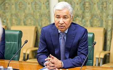 Посол Республики Казахстан в Российской Федерации И. Тасмагамбетов