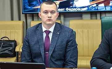 Совещание Комитета СФ по федеративному устройству, региональной политике, МСУ и делам Севера совместно с Советом по вопросам развития Дальнего Востока, Арктики и Антарктики при СФ и Комитетом Совета Федерации по экономической политике