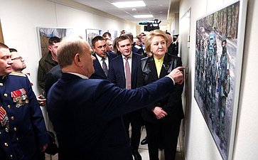 В Совете Федерации состоялось открытие фотовыставка «Герои Гостомеля»