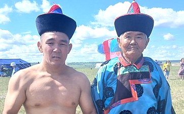 Баир Жамсуев принял участие в национальном троеборье «Бабжын наадан»