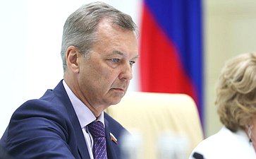 Андрей Яцкин