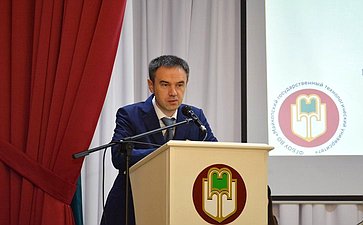 Мурат Хапсироков принял участие в работе конференции «Хасэ (совет) врачей» в Республике Адыгея