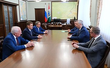 В рамках совещания сенаторы и руководство Новосибирской области обсудили ход реализации Постановления Совета Федерации