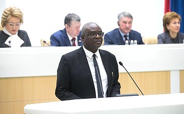 Председатель Национальной ассамблеи Замбии П. Матибини