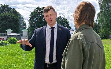 Артем Малащенков