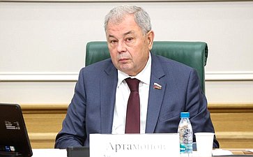 Анатолий Артамонов