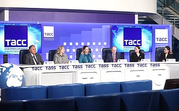 Заместитель Председателя СФ Инна Святенко приняла участие в пресс-конференции, посвященной началу приема заявок на соискание ХI Всероссийской премии за вклад в развитие донорства крови и костного мозга «Соучастие»