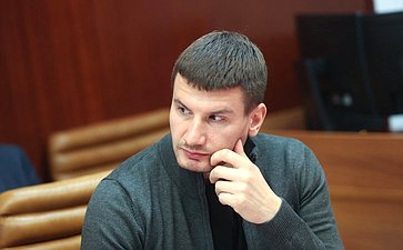 Совещание Комитета Совета Федерации по федеративному устройству, региональной политике, местному самоуправлению и делам Севера совместно с Министерством РФ по развитию Дальнего Востока и Арктики