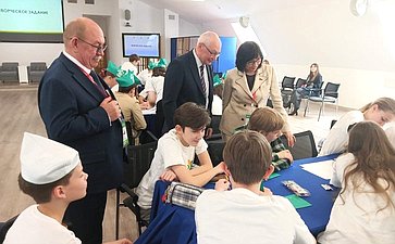 На XI Невском международном экологическом конгрессе впервые в рамках Всероссийского природоохранного социально-образовательного проекта «Эколята» состоялся Экологический турнир «Удивительное рядом»