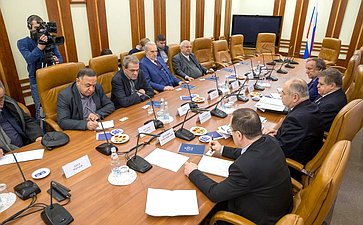 Встреча И. Умаханова с делегацией Прогрессивного арабского фронта