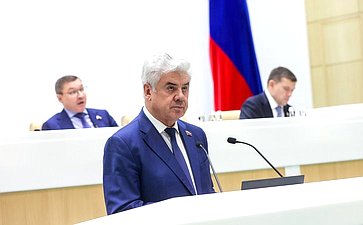 Виктор Бондарев
