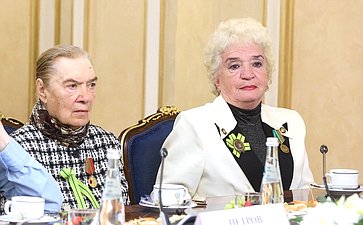 Встреча Председателя Совета Федерации Валентины Матвиенко с делегацией общества «Жители блокадного Ленинграда» Санкт-Петербурга