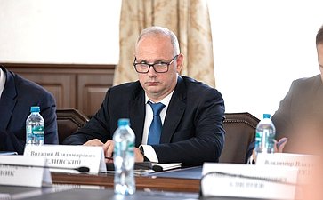 Совещание Комитета СФ по Регламенту и организации парламентской деятельности совместно с Комитетом СФ по конституционному законодательству и государственному строительству