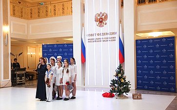 Торжественное открытие патриотической выставки архивных фотографий о блокаде Ленинграда времен 1941–1944 годов «Помните! Через века, через года,-помните!»