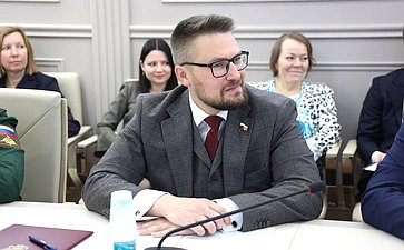 Руслан Смашнев