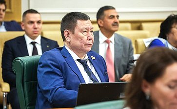 Григорий Ледков