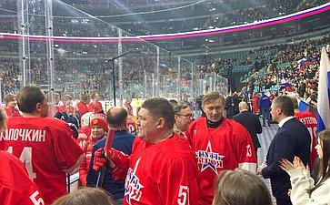 Александр Брыксин в составе команды Совета Федерации принял участие в товарищеском хоккейном матче «Путь героя»