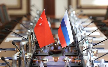 Встреча сенаторов РФ с депутатом Великого национального собрания Турции, председателем группы дружбы с Россией Великого национального собрания Турции Муратом Байбатуром