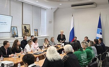 Ольга Бас приняла участие в мероприятии «Синергия секторов: Власть, Бизнес и НКО» в ЛНР