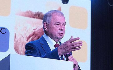 Анатолий Артамонов