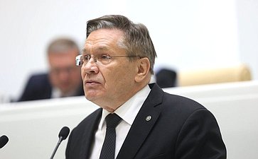 Алексей Лихачёв