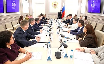 Встреча Председателя Комитета СФ по аграрно-продовольственной политике и природопользованию Александра Двойных с Губернатором Чукотского автономного округа Владиславом Кузнецовым