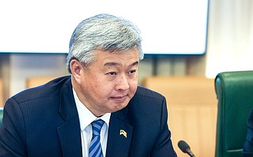 Григорий Карасин провел встречу с заместителем Председателя Сената Парламента Малайзии Нуром Джазланом Мохамедом