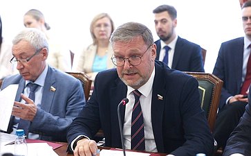 Константин Косачев