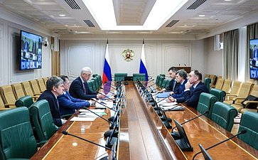 Совещание Комитета СФ по экономической политике «О подготовке комплекса мер по восстановлению судоходства в бассейне реки Амур: развитие пассажирских и грузовых перевозок»