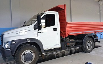 Баир Жамсуев проинспектировал ход строительства и реконструкции объектов инфраструктуры в Могойтуйском районе