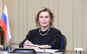 Инна Святенко