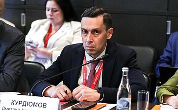 XXVIII Петербургский международный экономический форум (ПМЭФ’25). Заседание комиссии ГосСовета РФ по направлению «Кадры» на тему «Об основных подходах по привлечению квалифицированных специалистов с учетом требований рынка труда»