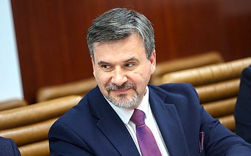 Заседание секции «Цифровая промышленность» Совета по развитию цифровой экономики при СФ «Распространение Российских цифровых платформ и продуктов»