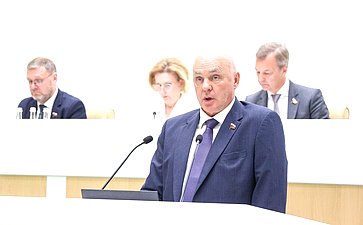 Андрей Шохин