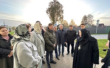Сенаторы осмотрели площадки, отведенные под реализацию проектов комплексного развития территории и Церковь Иоанна Предтечи в Толчкове