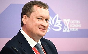 Сессии на тему «Совершенствование законодательного регулирования преференциальных режимов Дальнего Востока и Арктики». X Восточный экономический форум