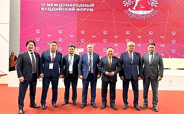 Баир Жамсуев принял участие в III международном буддийском форуме в Калмыкии