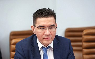 Семинар-совещание для законодательных органов субъектов РФ: «Актуальные вопросы подготовки и рассмотрения проектов законодательных инициатив в Совете законодателей РФ при Федеральном Собрании РФ»