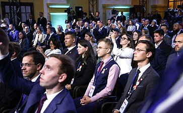 Встреча Председателя СФ Валентины Матвиенко и Председателя Совета Республики Национального собрания Республики Беларусь Натальи Кочановой с представителями молодежи России и Беларуси