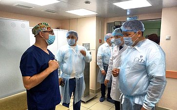 Сенаторы посетили Вологодскую областную клиническую больницу