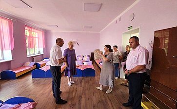 Ольга Бас в ходе поездки в регион посетила Славяносербский муниципальный округ