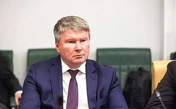 Совещание Комитета Совета Федерации по экономической политике «Импортонезависимость в сфере информационных технологий: лучшие практики разработки и использования российского программного обеспечения»