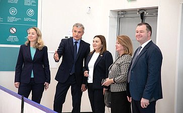 Сенаторы посетили Центр физкультурной и спортивной работы «Олимпия» Тюменского муниципального района