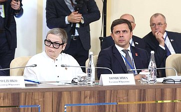 Встреча Председателя СФ Валентины Матвиенко и Председателя Совета Республики Национального собрания Республики Беларусь Натальи Кочановой с руководителями органов государственной власти субъектов Российской Федерации и регионов Республики Беларусь