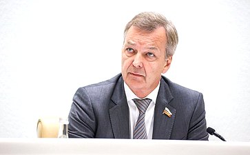 Андрей Яцкин