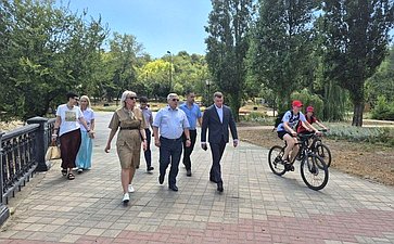 Василий Голубев ознакомился с ходом модернизации инфраструктуры Таганрога