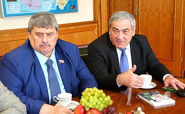 М. Козлов и В. Штыров