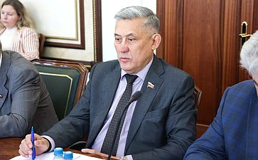 Юрий Валяев