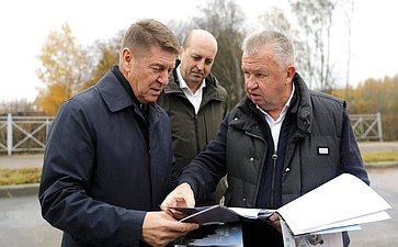 Сенаторы осмотрели площадки, отведенные под реализацию проектов комплексного развития территории и Церковь Иоанна Предтечи в Толчкове