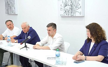 Законодатели провели встречу с губернатором Ивановской области Станиславом Воскресенским